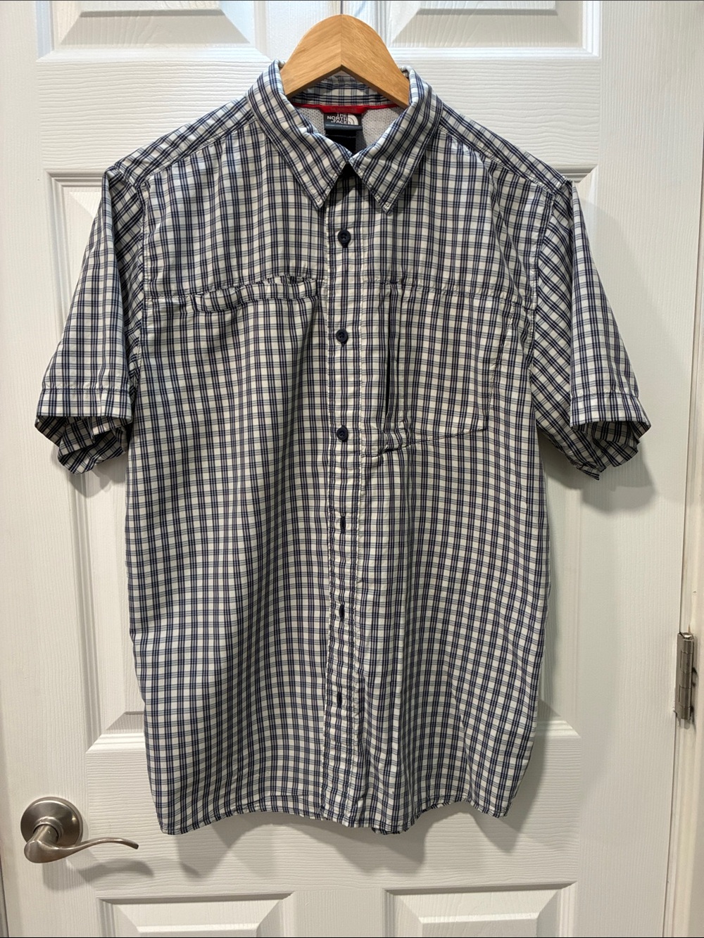The North Face Men's Short-Sleeve Check Shirt - Navy & White